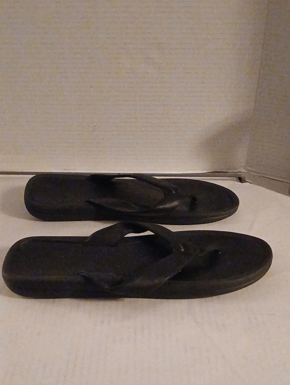 Nike Black Leather Thong Sandals